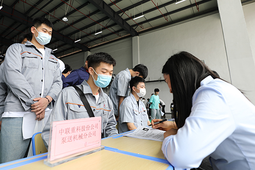 近1000個崗位，眾多知名企業(yè)來學院招才納賢！